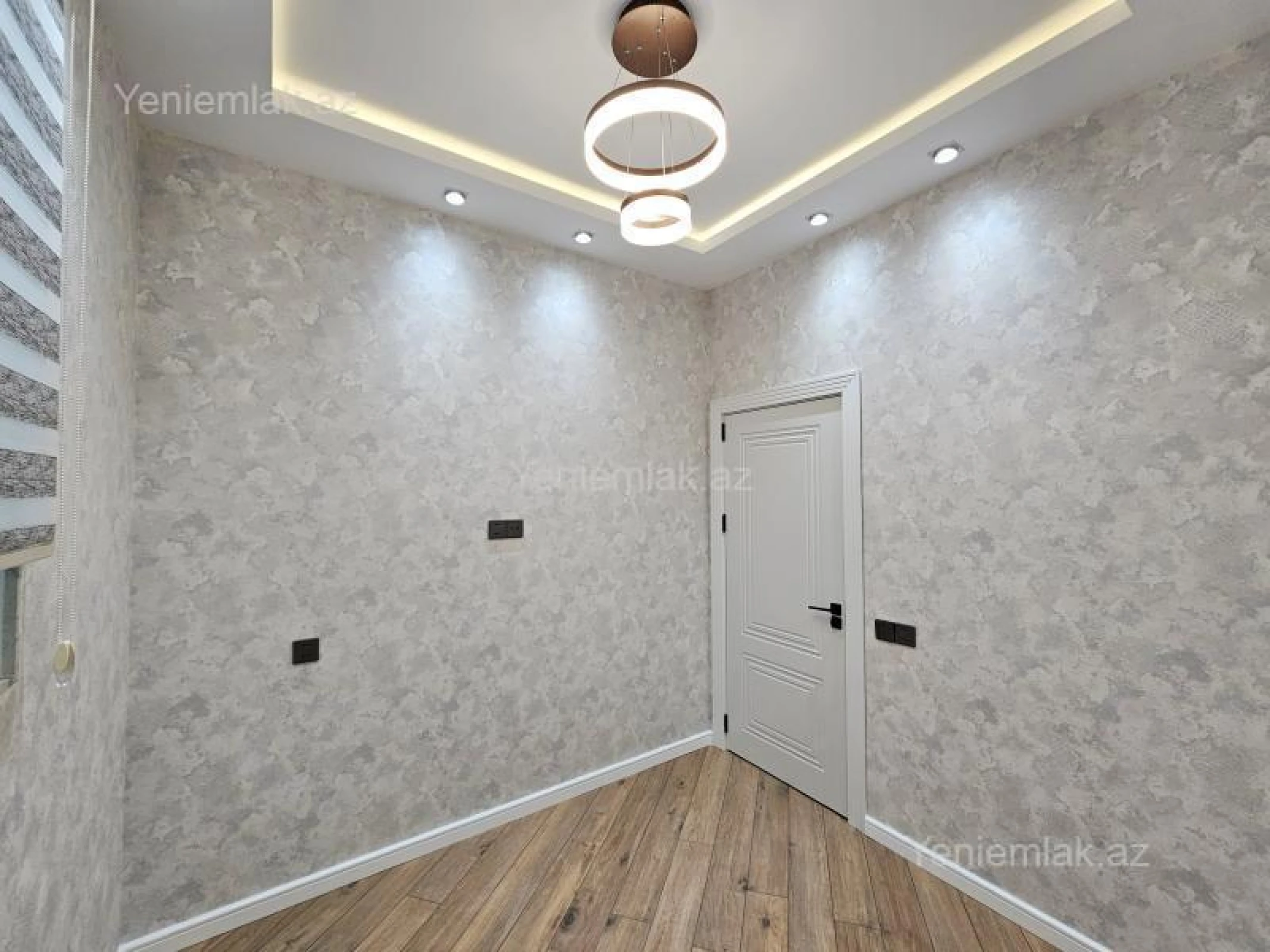 Satılır 3 otaqlı yeni tikili 79 m²