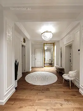 Satılır 4 otaqlı yeni tikili 160 m²