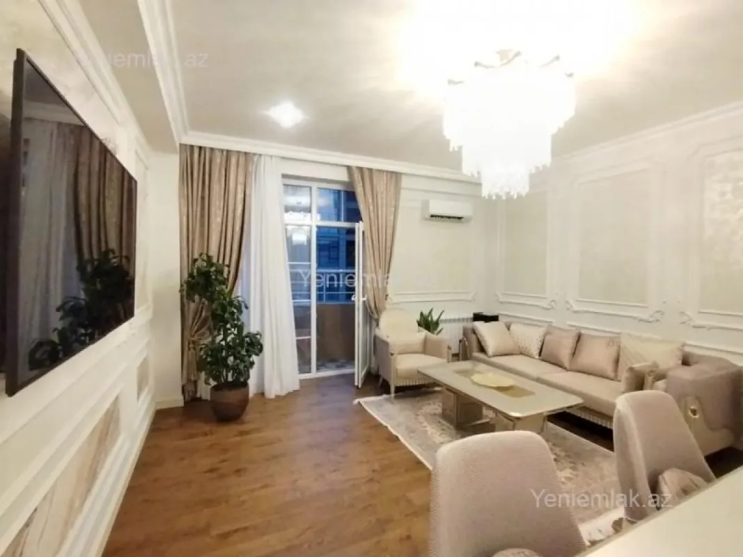 Satılır 4 otaqlı yeni tikili 160 m²