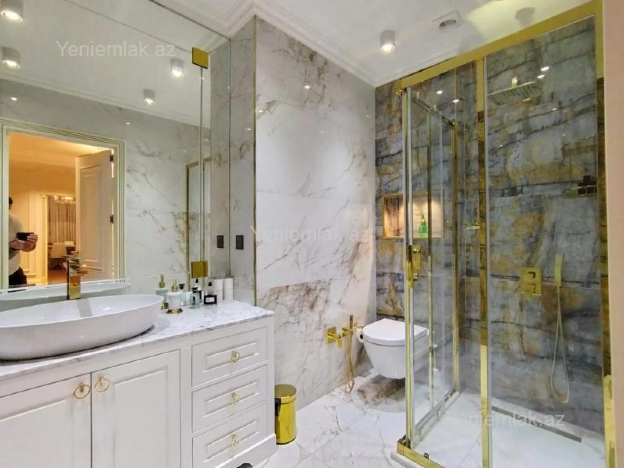 Satılır 4 otaqlı yeni tikili 160 m²