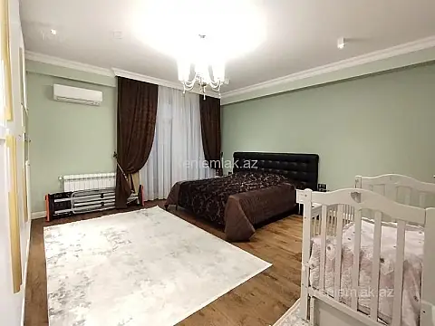 Satılır 4 otaqlı yeni tikili 160 m²