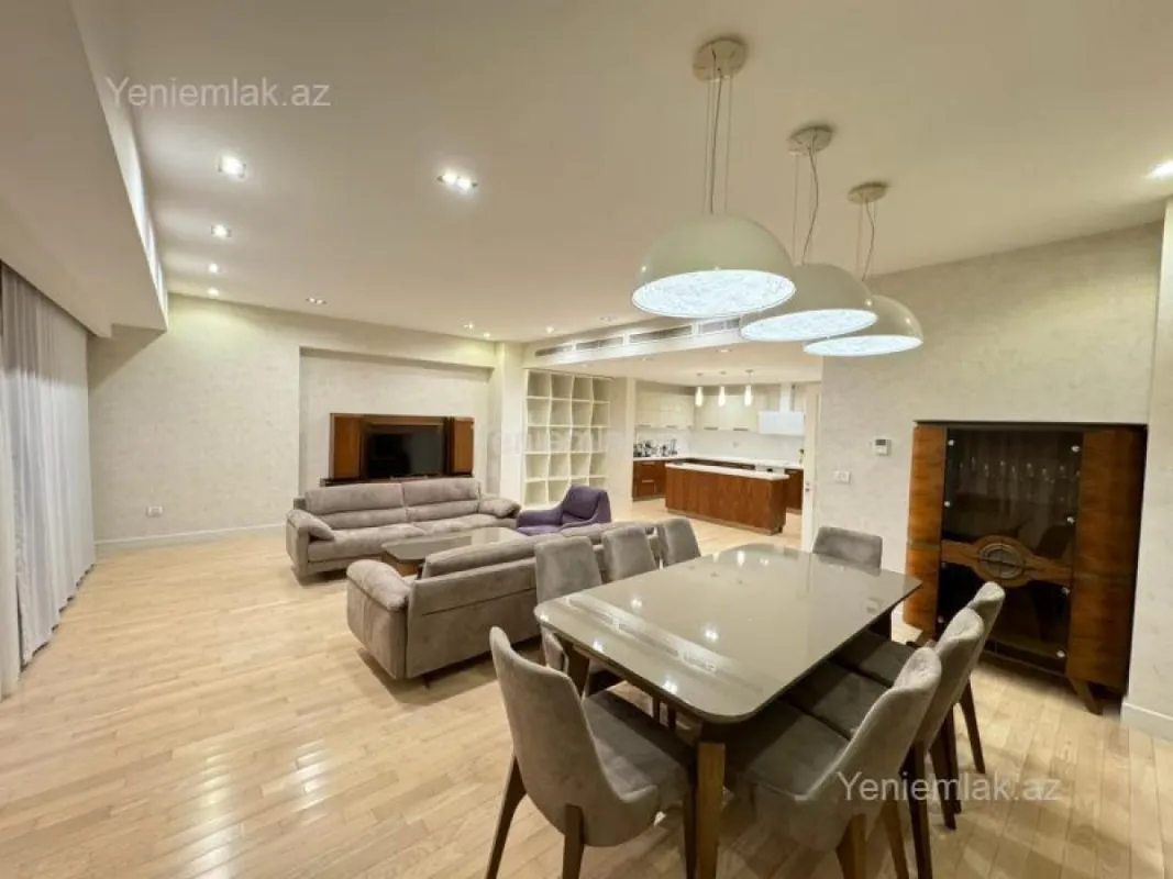 Satılır 3 otaqlı yeni tikili 175 m²