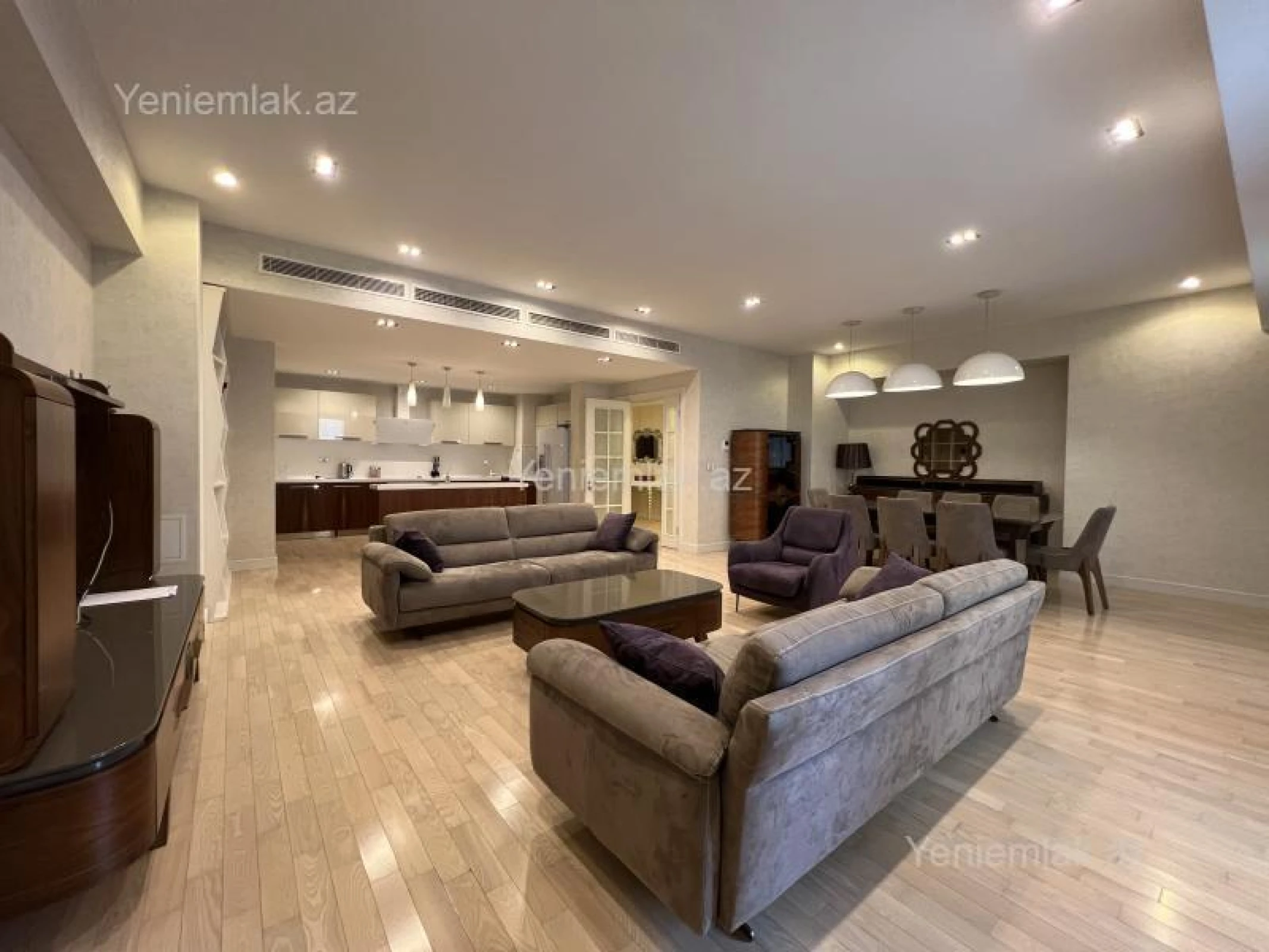 Satılır 3 otaqlı yeni tikili 175 m²