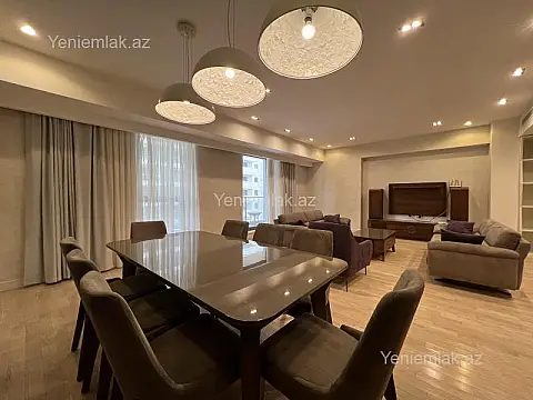 Satılır 3 otaqlı yeni tikili 175 m²