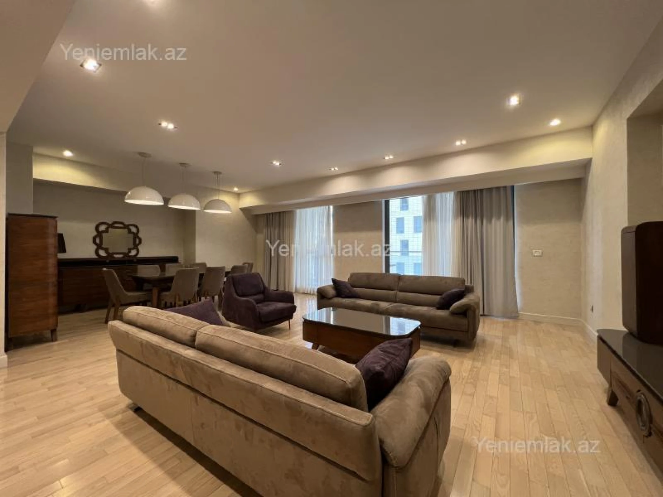 Satılır 3 otaqlı yeni tikili 175 m²