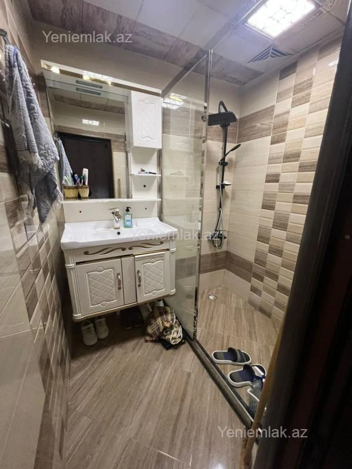 Satılır 4 otaqlı köhnə tikili 100 m²