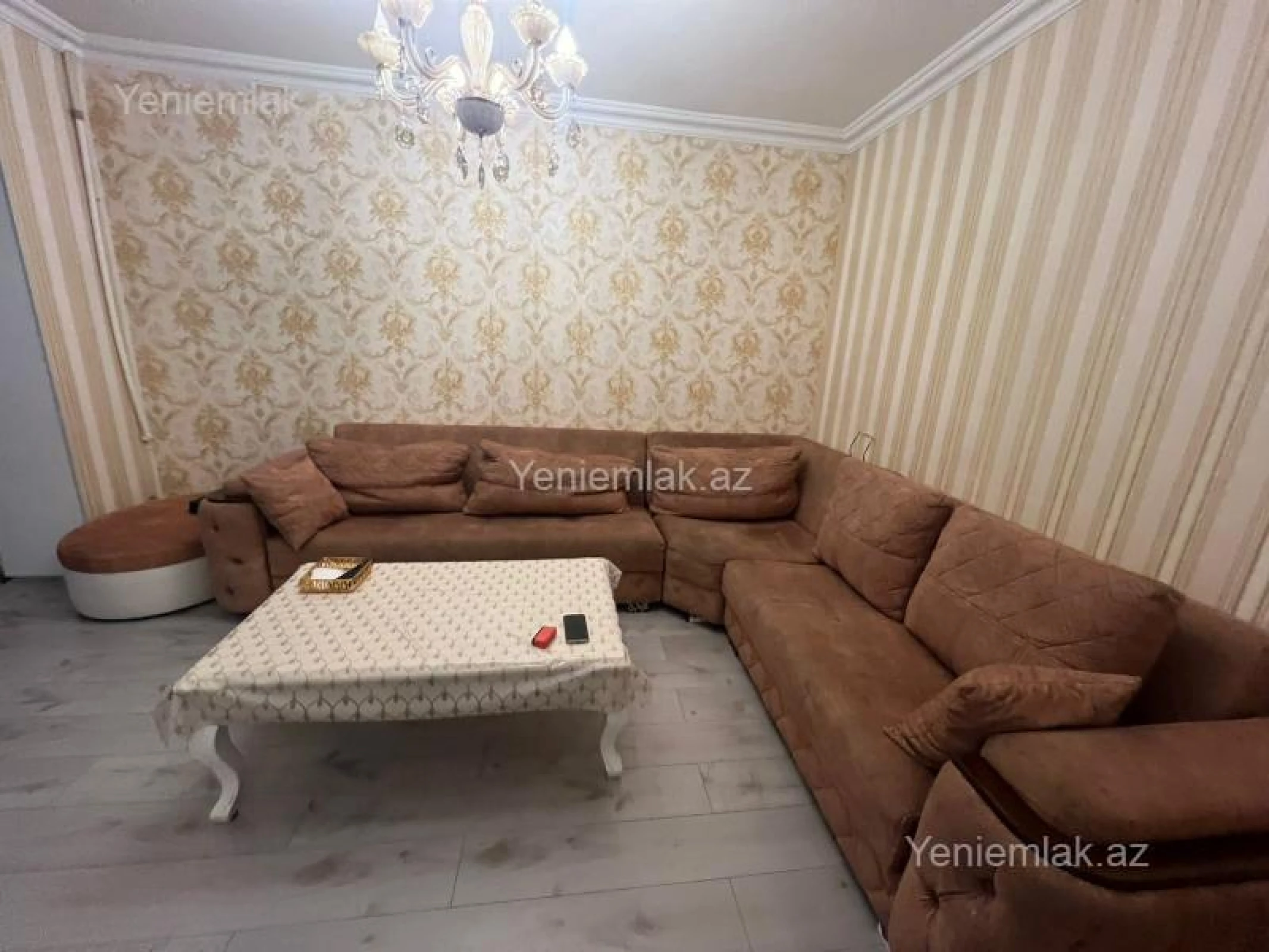 Satılır 4 otaqlı köhnə tikili 100 m²