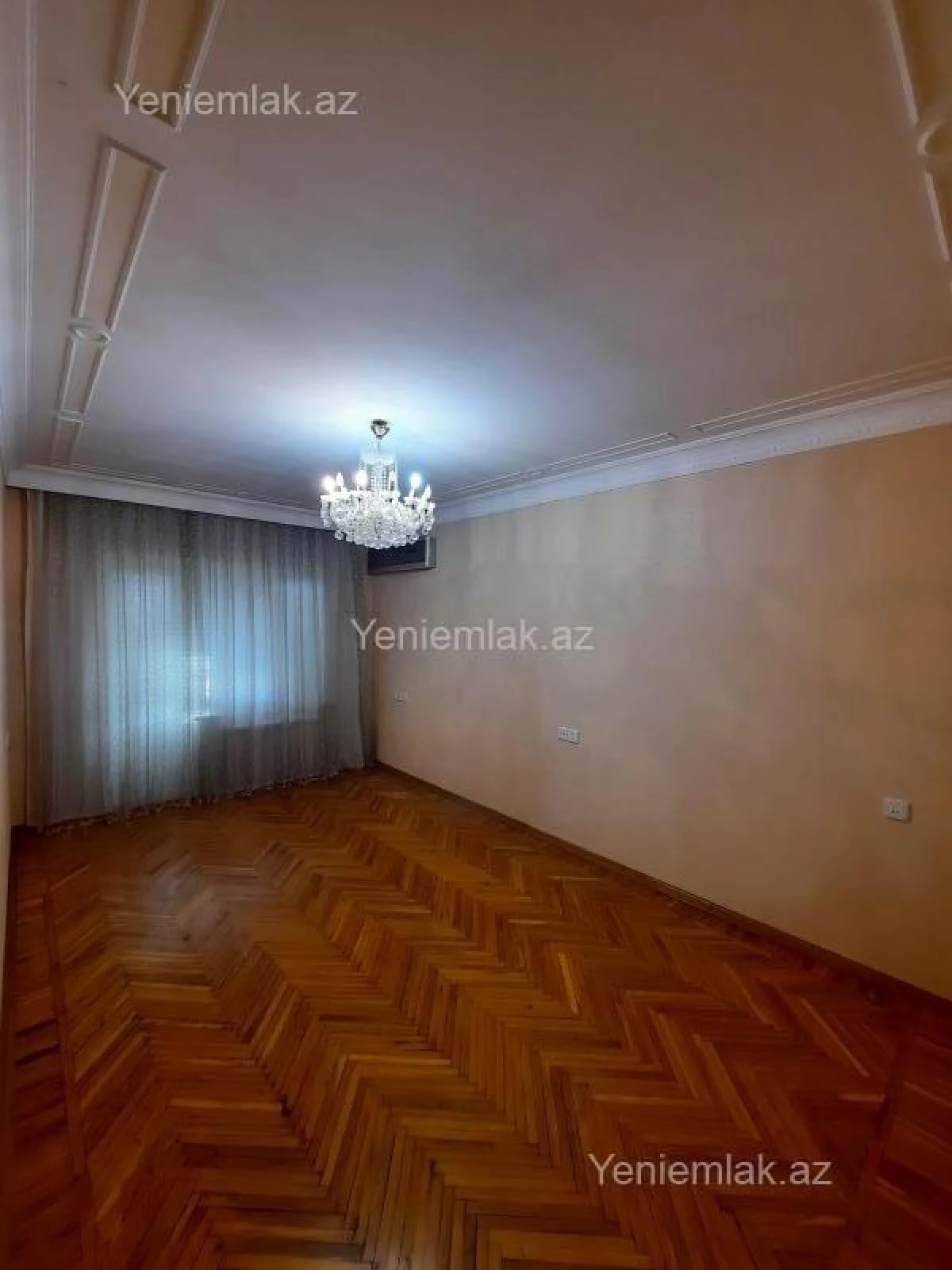 Satılır 3 otaqlı köhnə tikili 80 m²