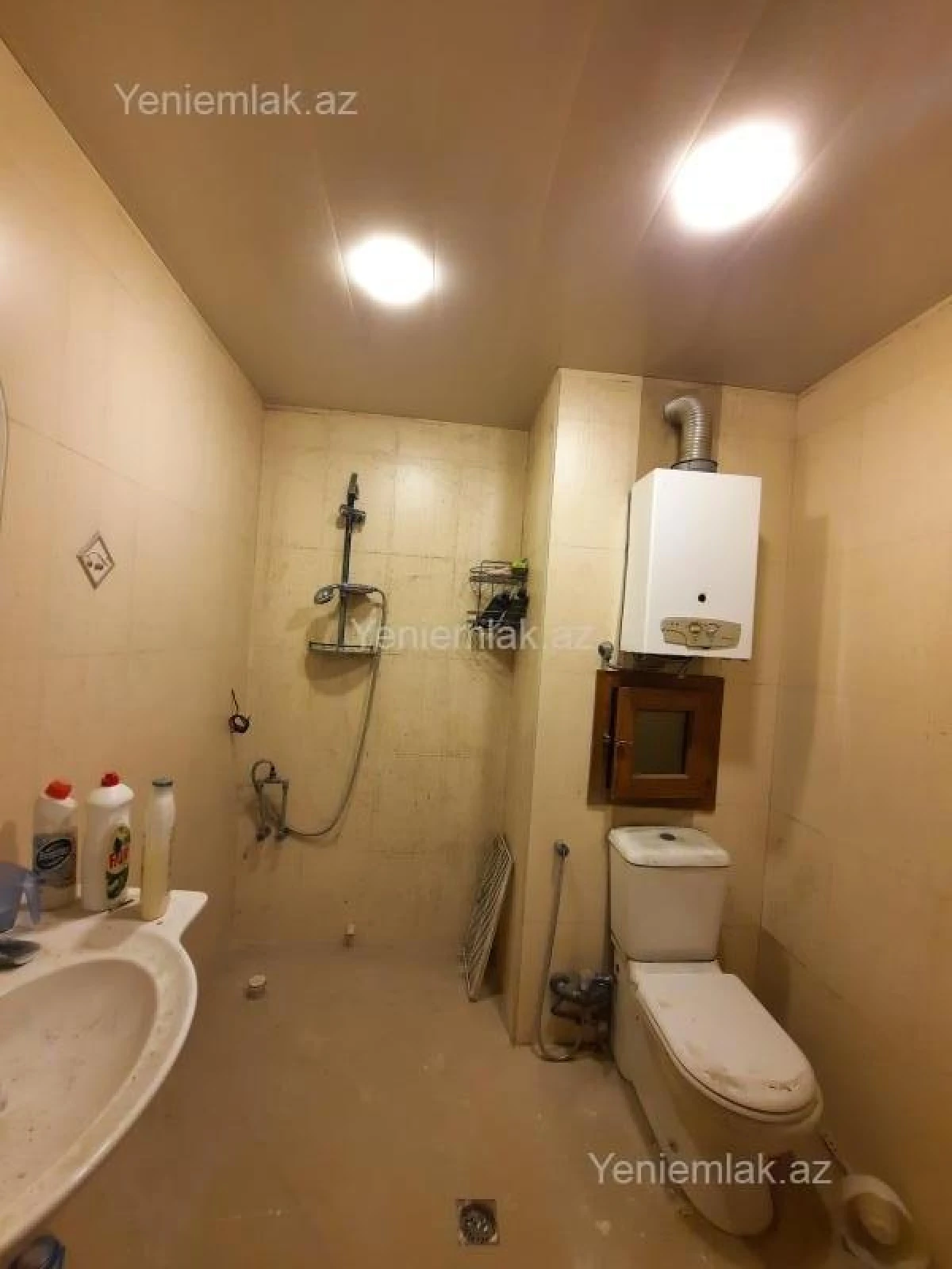 Satılır 3 otaqlı köhnə tikili 80 m²