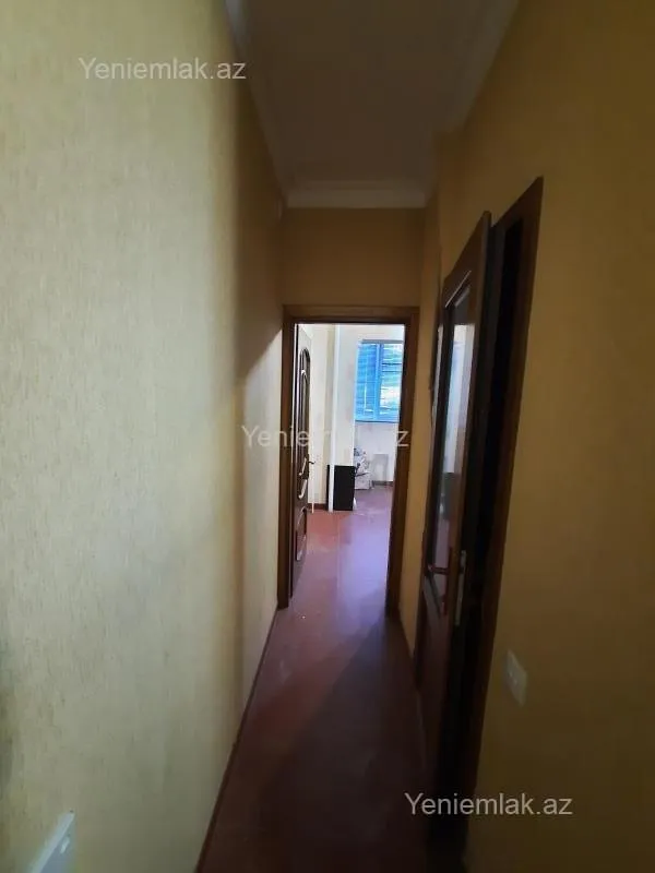 Satılır 3 otaqlı köhnə tikili 80 m²