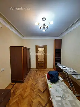 Satılır 3 otaqlı köhnə tikili 80 m²