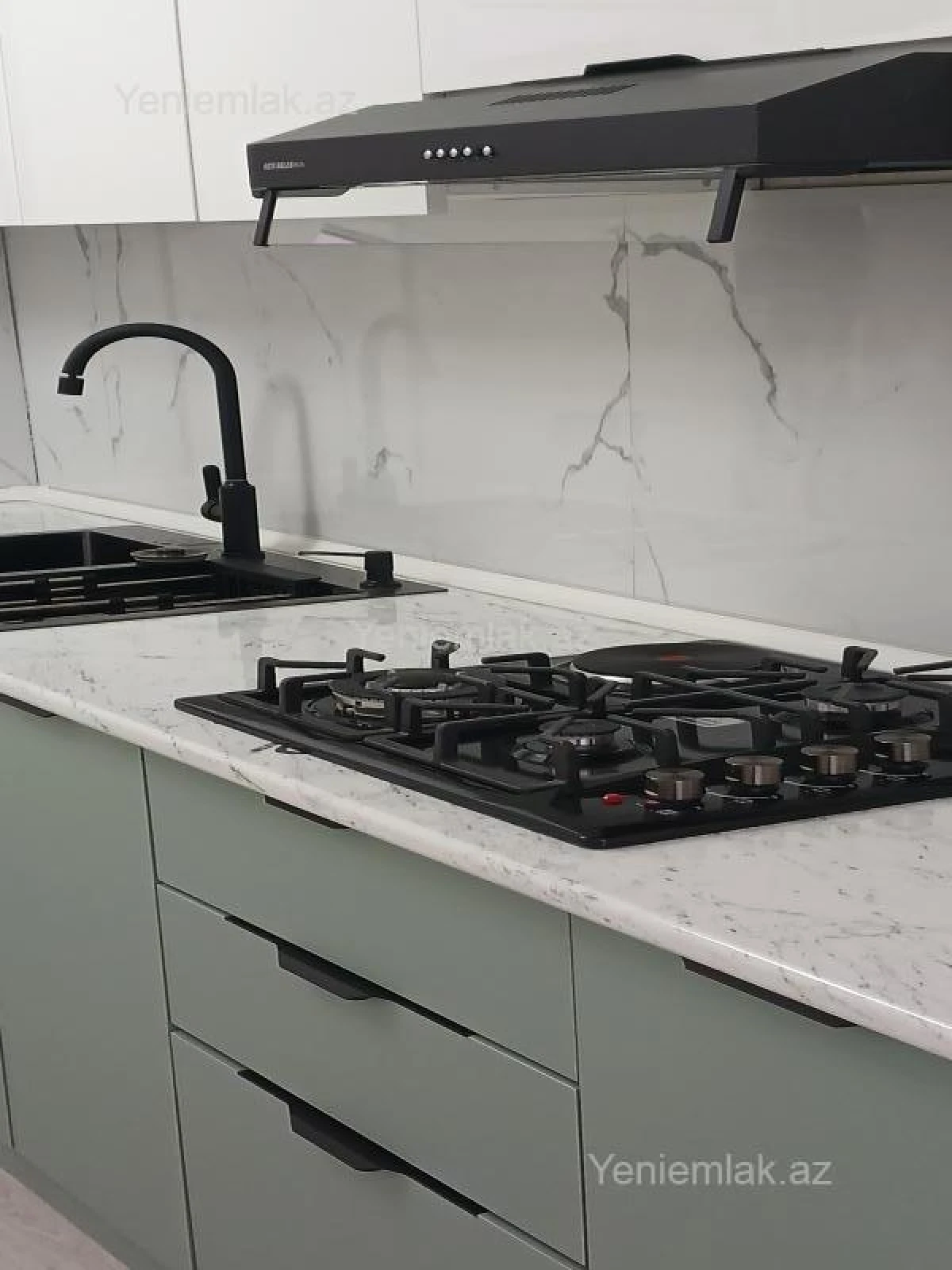 Satılır 3 otaqlı köhnə tikili 65 m²