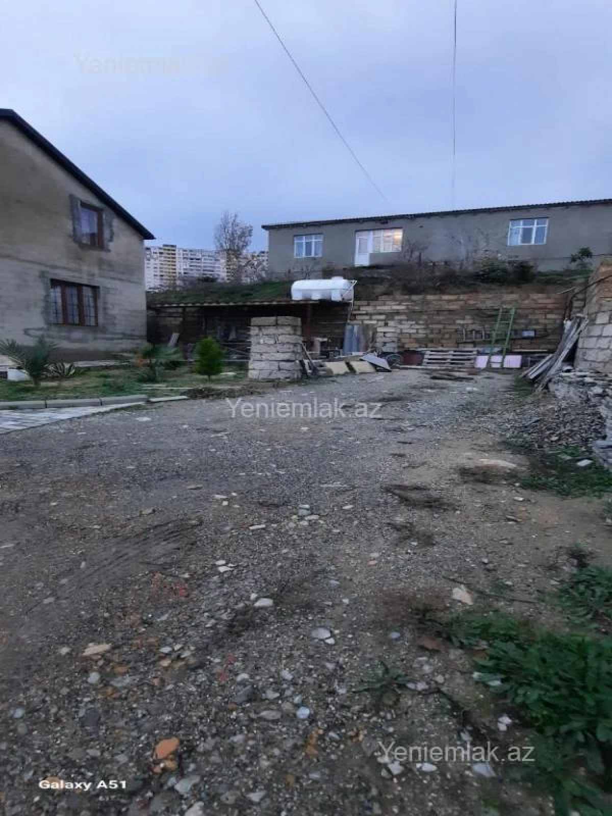 Satılır 3 otaqlı həyət evi 140 m²