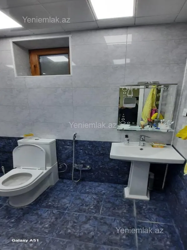 Satılır 3 otaqlı həyət evi 140 m²