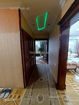 Satılır 5 otaqlı köhnə tikili 130 m²