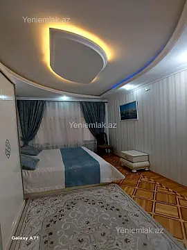 Satılır 5 otaqlı köhnə tikili 130 m²