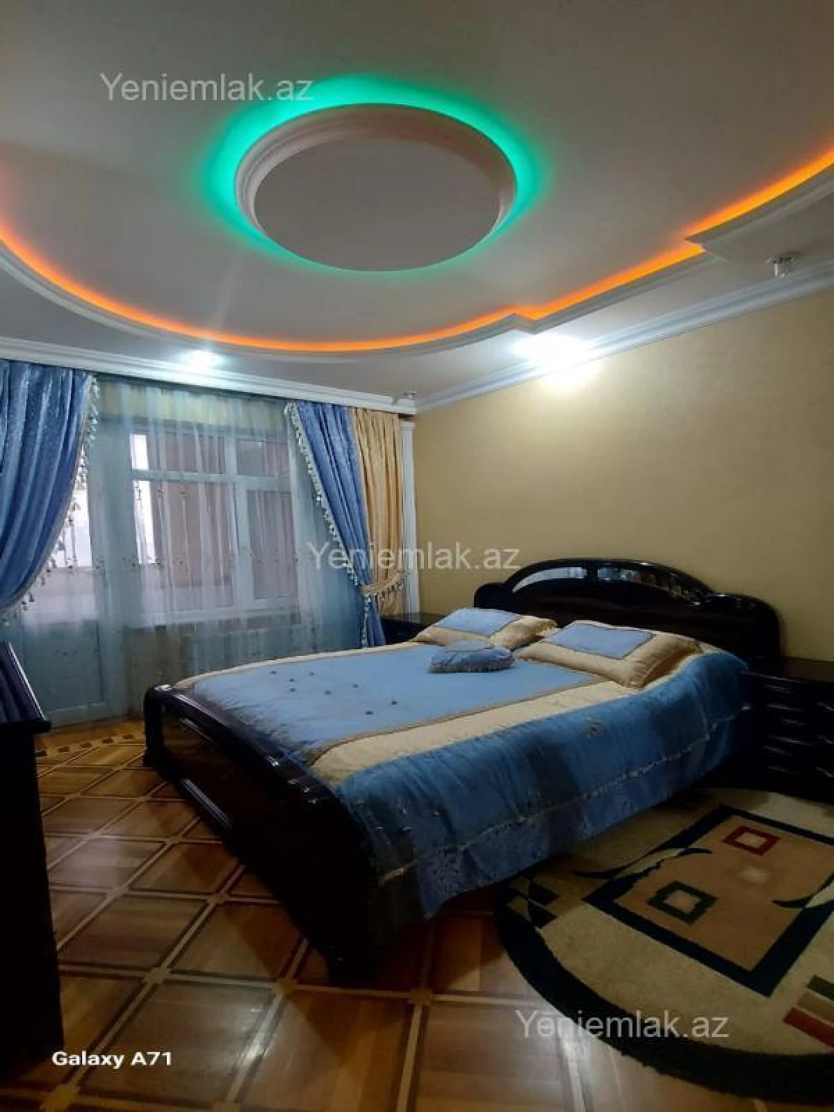 Satılır 5 otaqlı köhnə tikili 130 m²