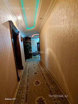 Satılır 5 otaqlı köhnə tikili 130 m²