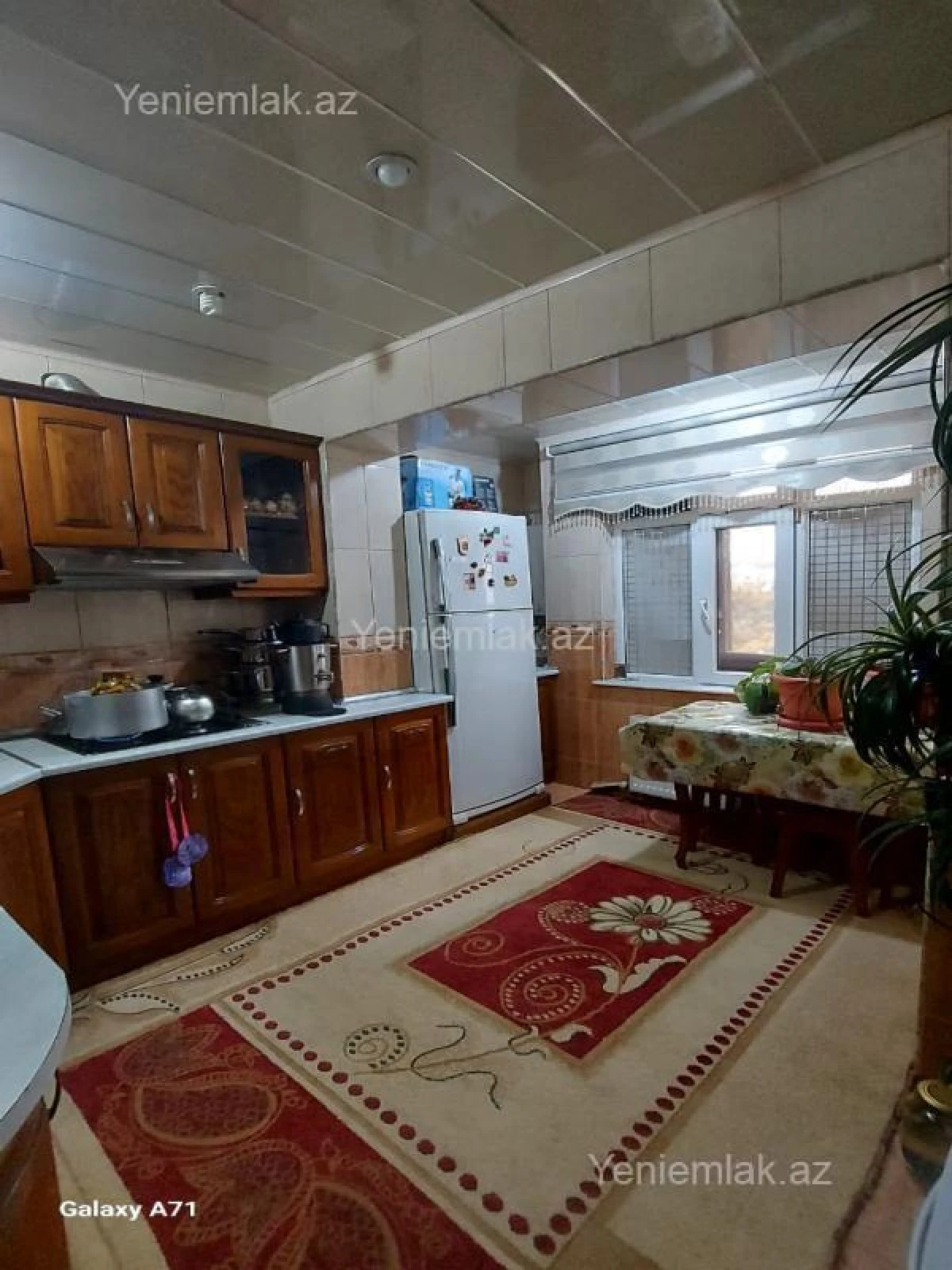 Satılır 5 otaqlı köhnə tikili 130 m²