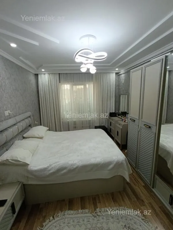 Satılır 5 otaqlı köhnə tikili 125 m²