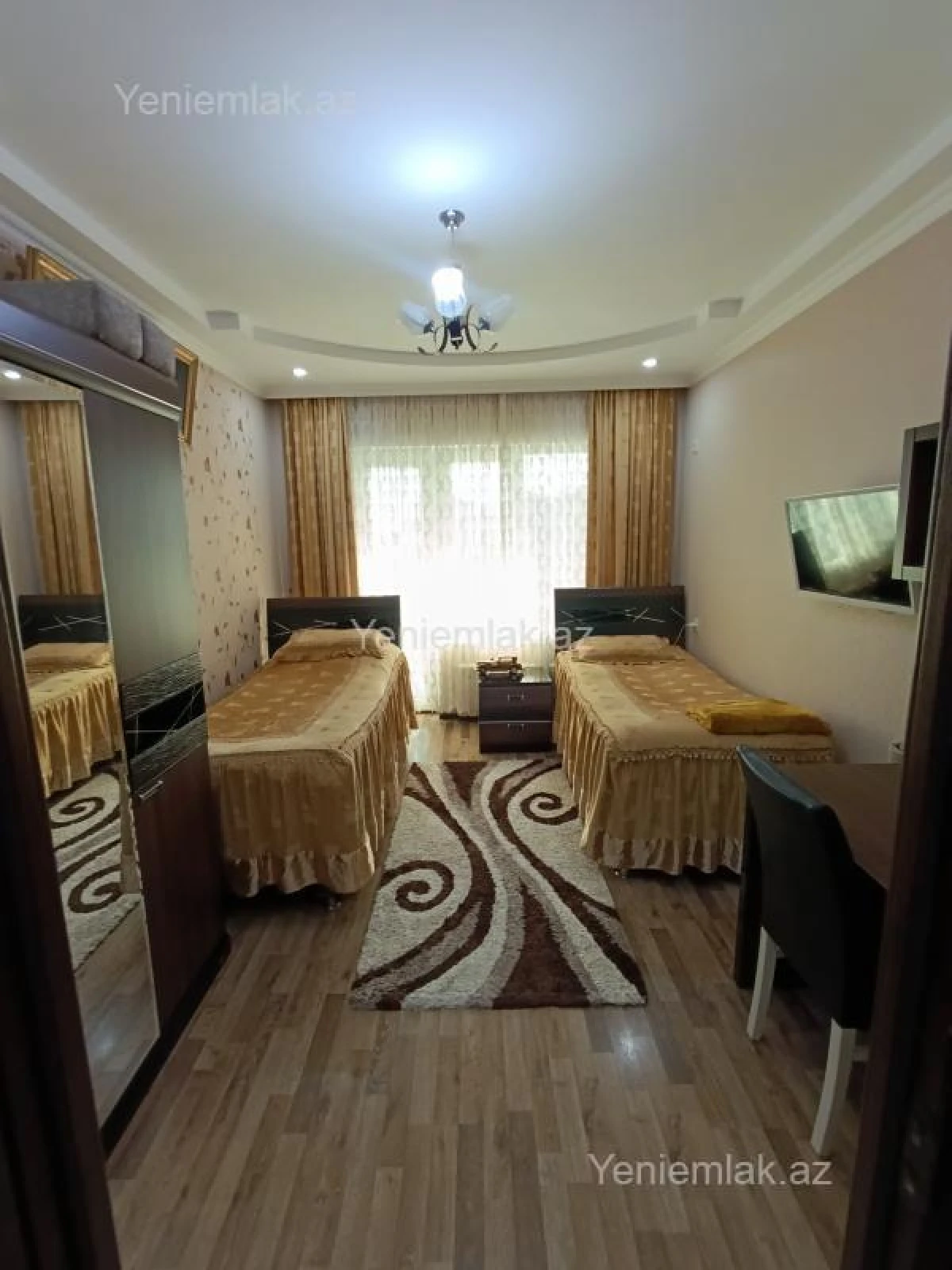 Satılır 5 otaqlı köhnə tikili 125 m²