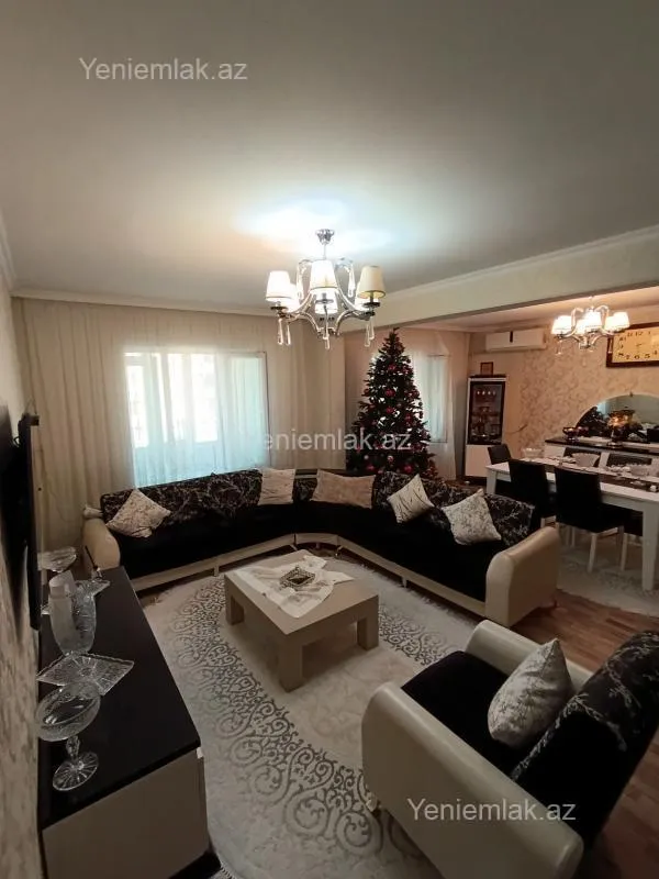 Satılır 5 otaqlı köhnə tikili 125 m²