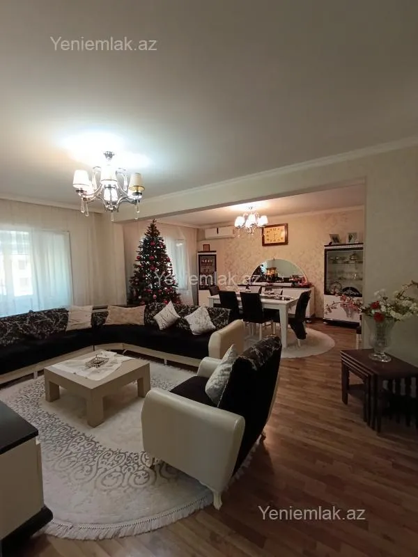 Satılır 5 otaqlı köhnə tikili 125 m²