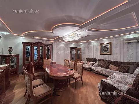 Satılır 5 otaqlı köhnə tikili 130 m²