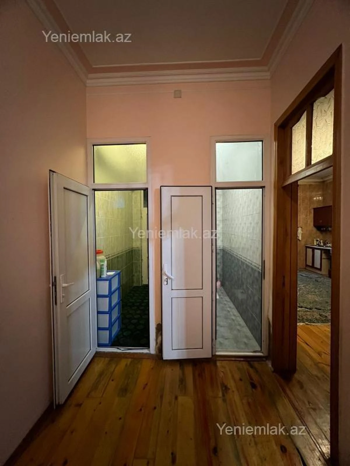 Satılır 6 otaqlı həyət evi 220 m²