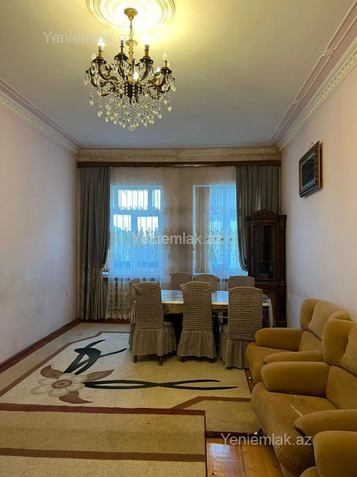 Satılır 6 otaqlı həyət evi 220 m²