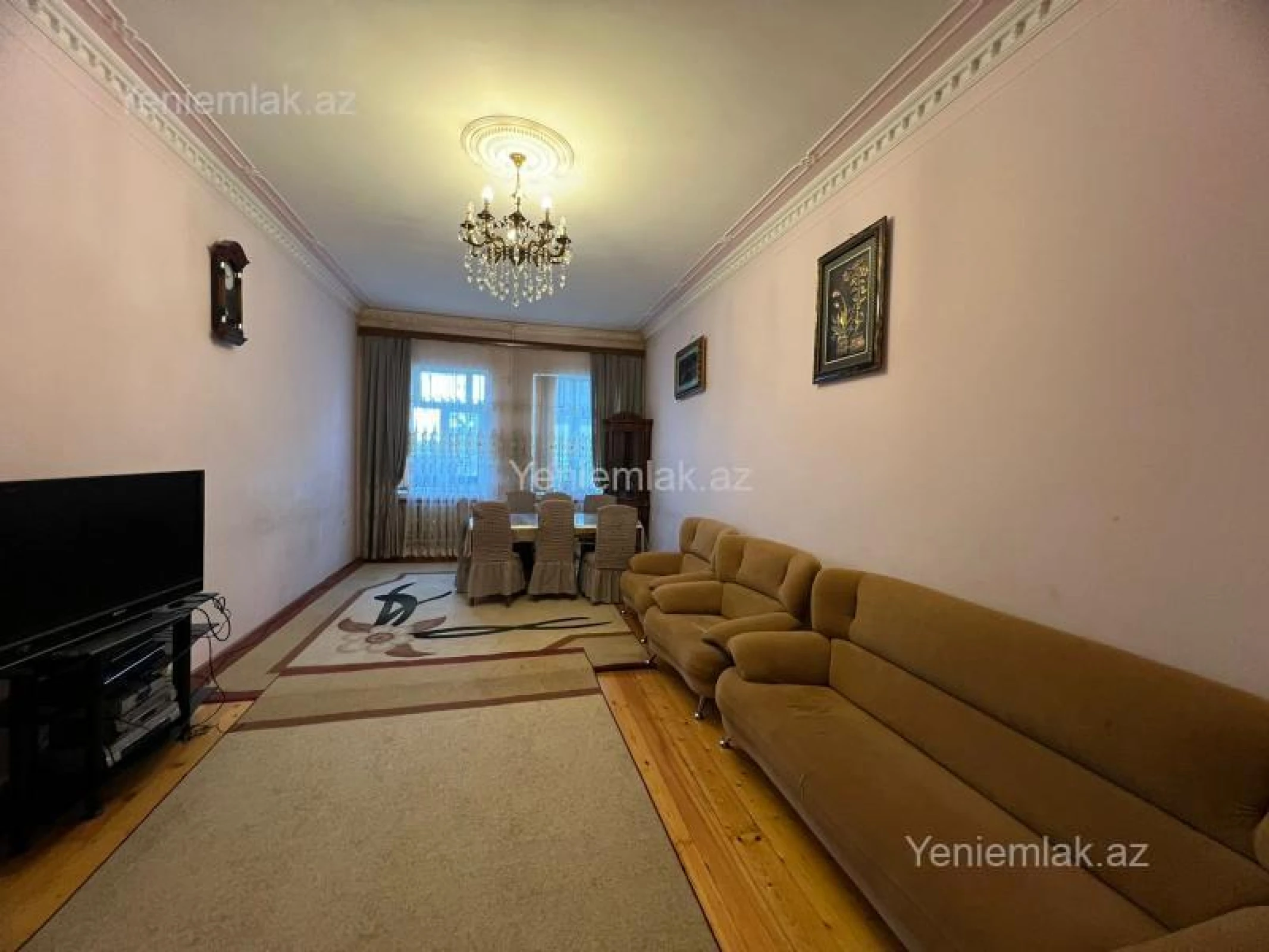 Satılır 6 otaqlı həyət evi 220 m²