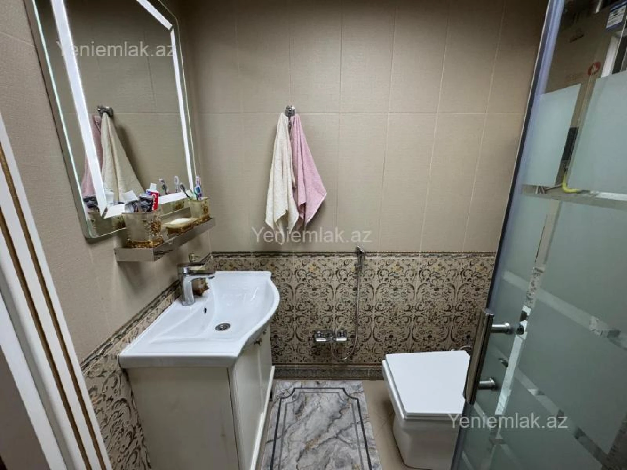Satılır 2 otaqlı köhnə tikili 60 m²