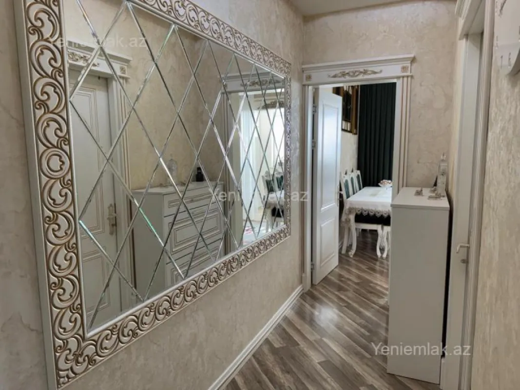 Satılır 2 otaqlı köhnə tikili 60 m²