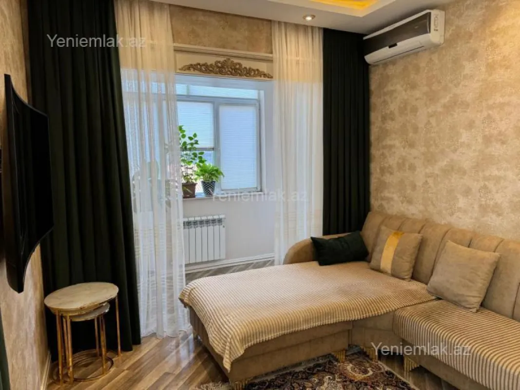 Satılır 2 otaqlı köhnə tikili 60 m²