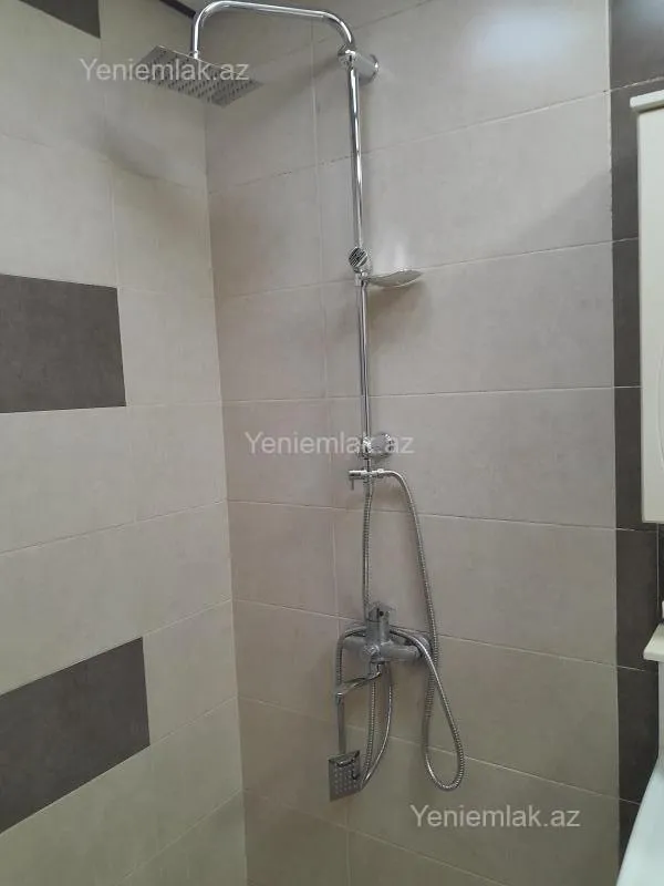 Satılır 3 otaqlı yeni tikili 74 m²