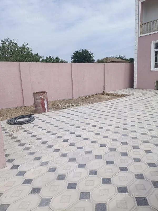 Satılır 4 otaqlı həyət evi 160 m²