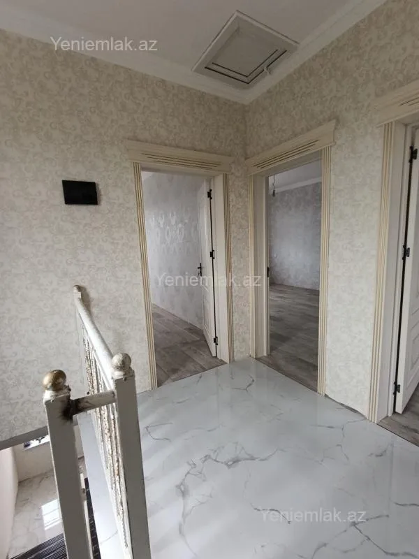 Satılır 4 otaqlı həyət evi 160 m²