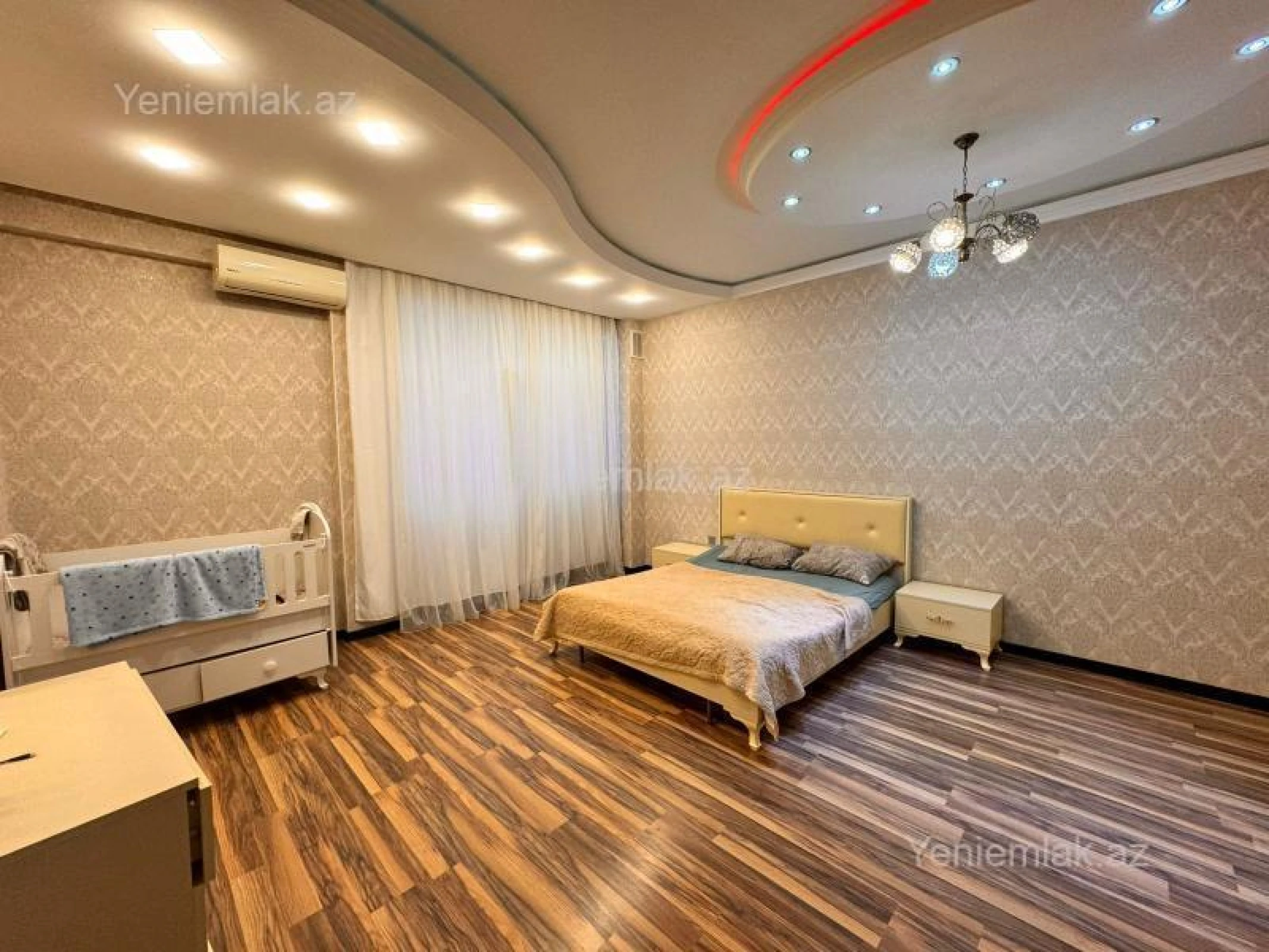 Satılır 2 otaqlı yeni tikili 102 m²