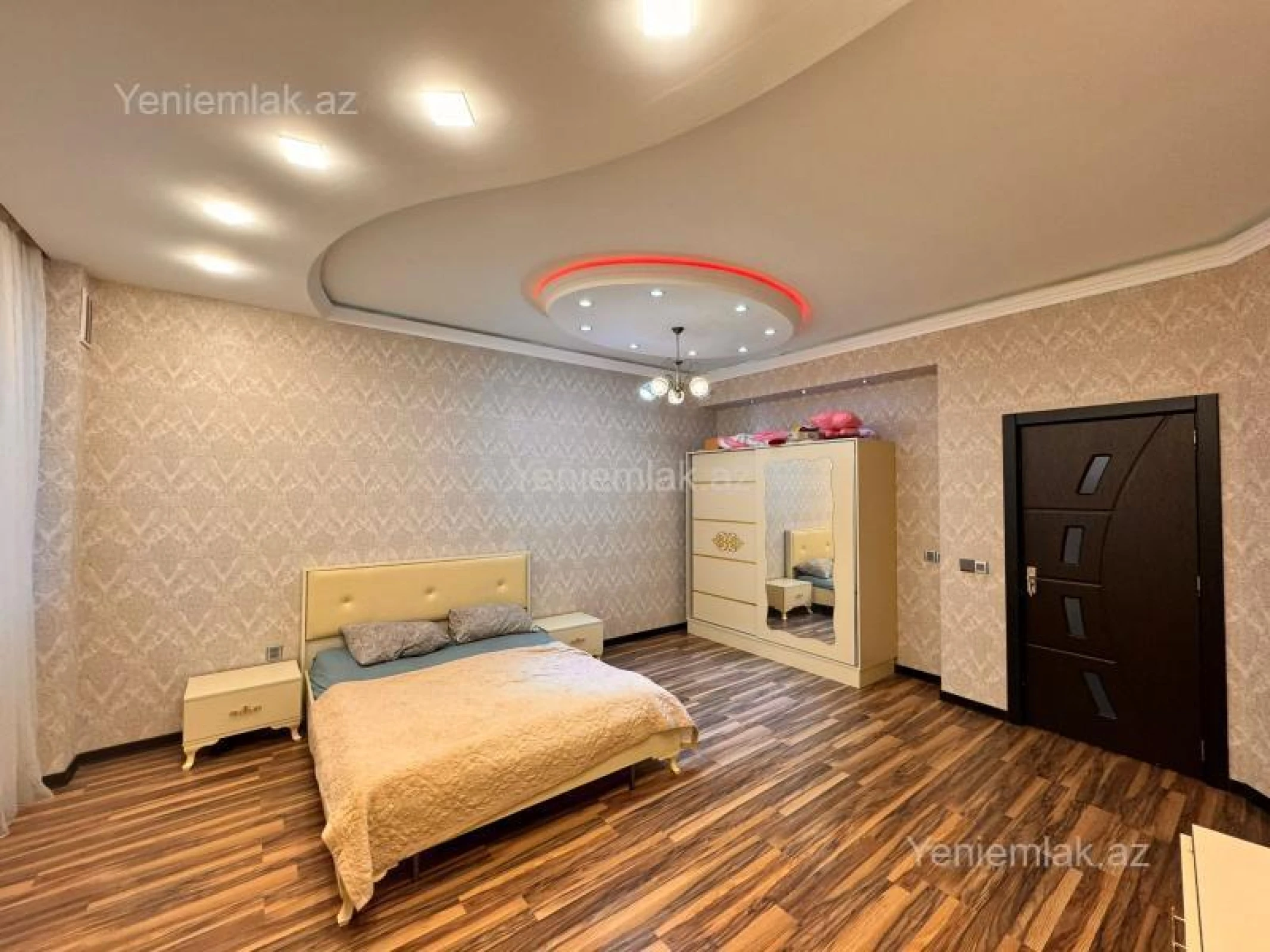 Satılır 2 otaqlı yeni tikili 102 m²