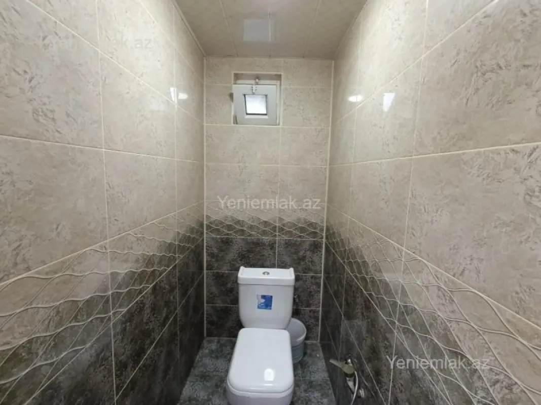 Satılır 8 otaqlı həyət evi 240 m²