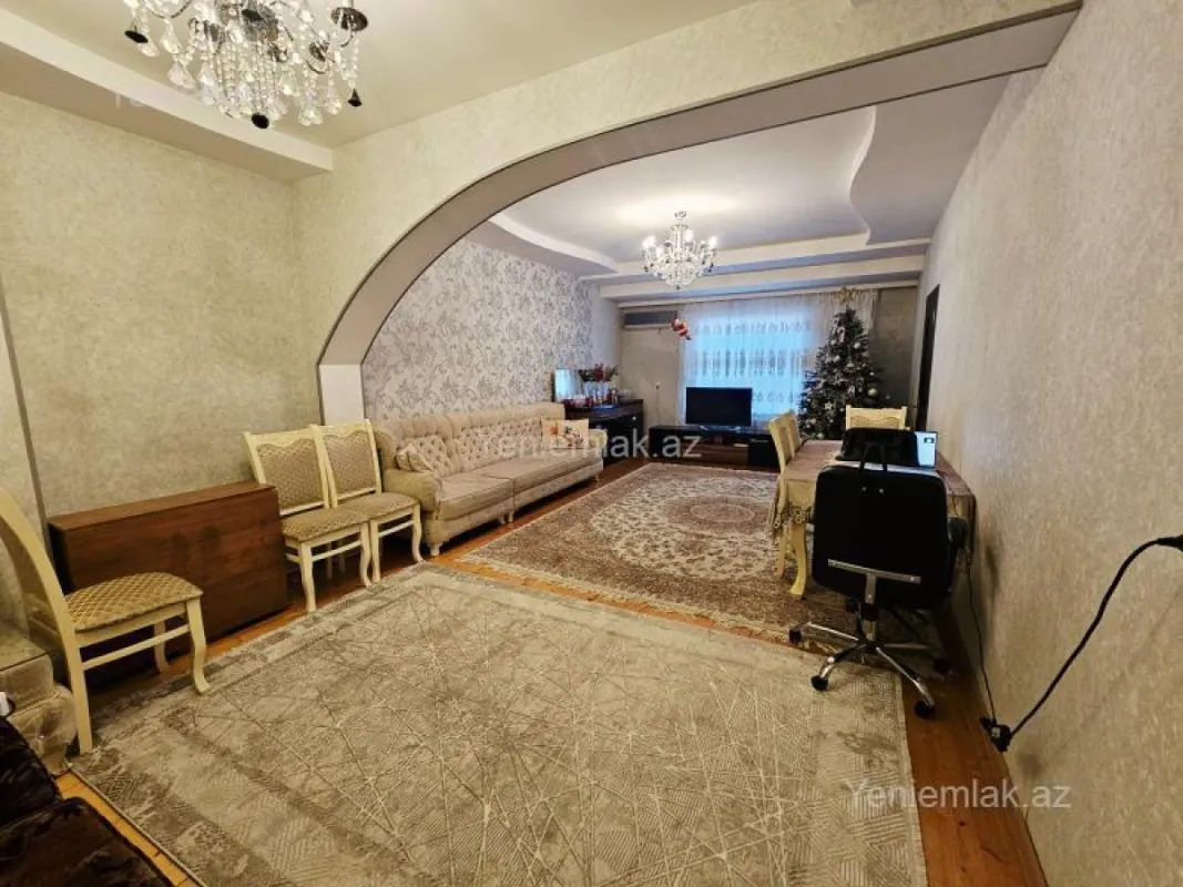 Satılır 3 otaqlı yeni tikili 85 m²