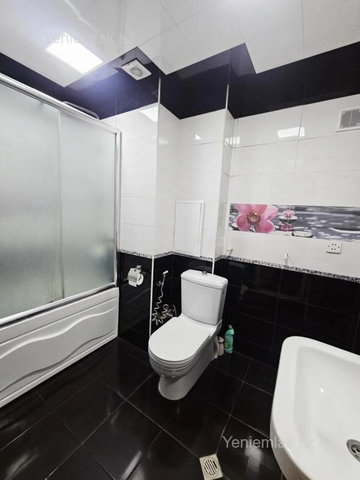 Satılır 3 otaqlı yeni tikili 85 m²