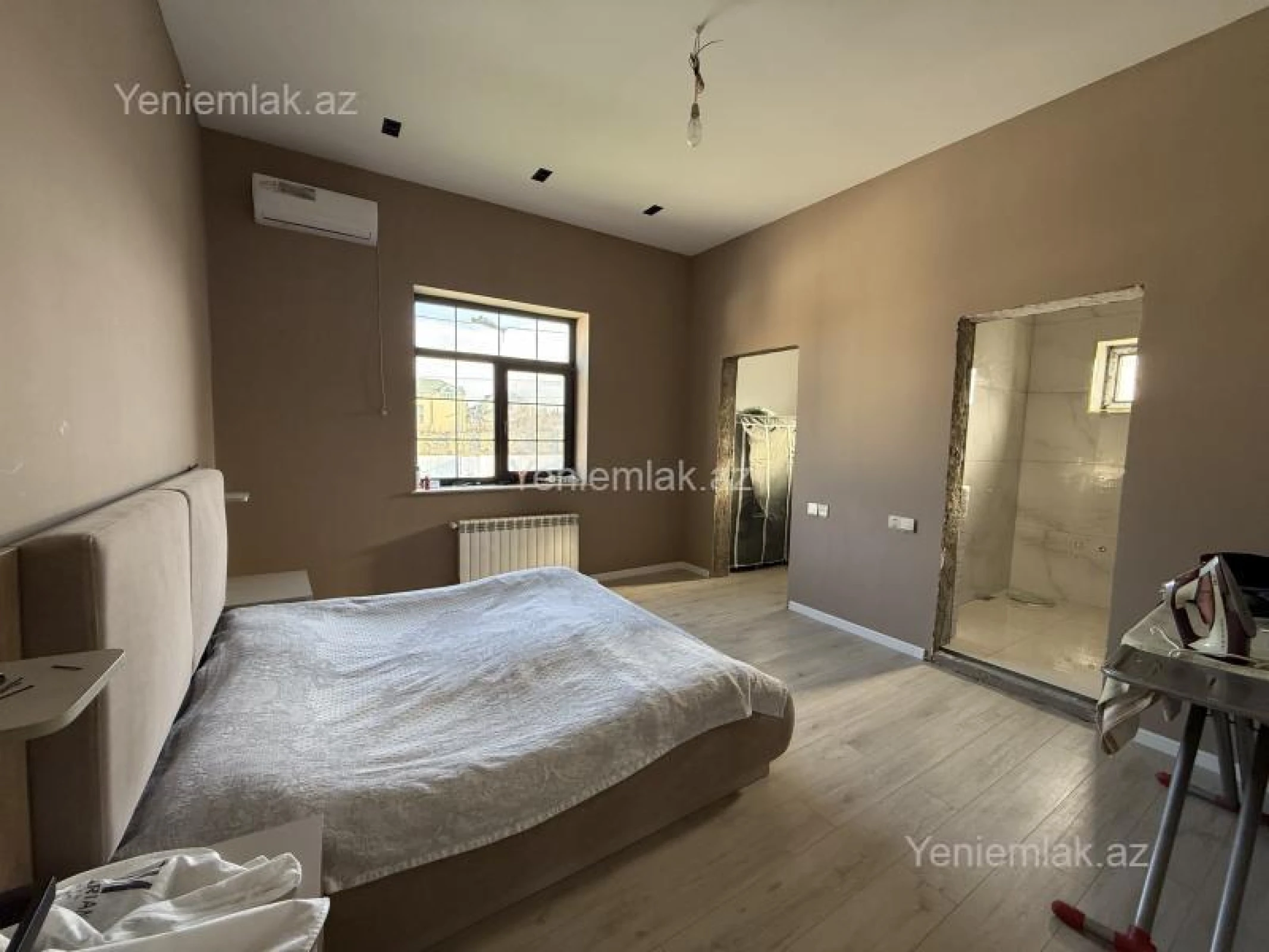 Satılır 4 otaqlı həyət evi 250 m²