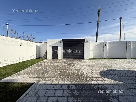 Satılır 4 otaqlı həyət evi 250 m²