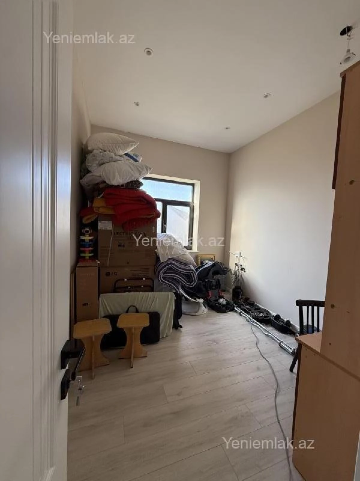 Satılır 4 otaqlı həyət evi 250 m²