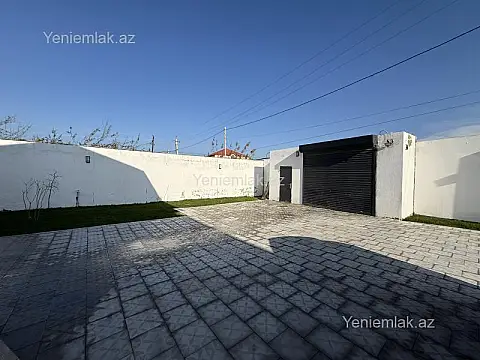 Satılır 4 otaqlı həyət evi 250 m²