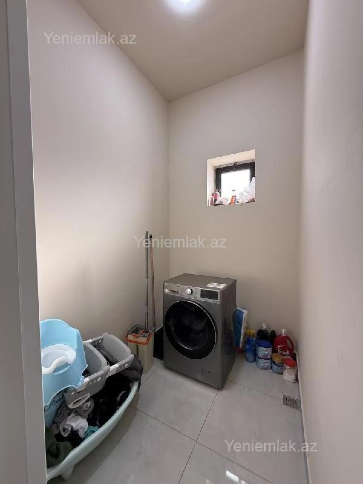 Satılır 4 otaqlı həyət evi 250 m²