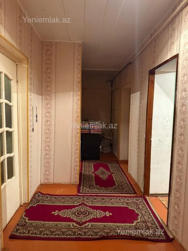 Satılır 3 otaqlı köhnə tikili 55 m²