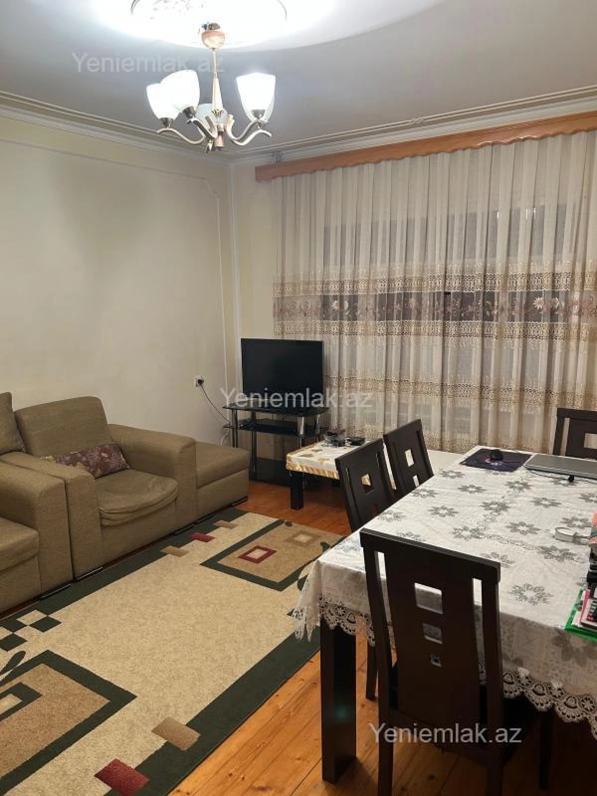 Satılır 3 otaqlı köhnə tikili 75 m²