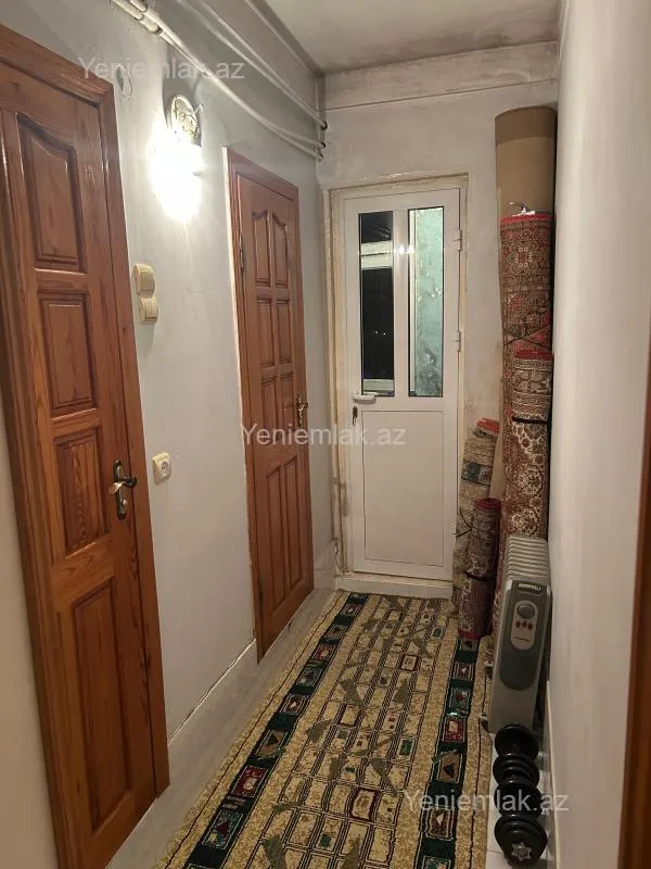 Satılır 3 otaqlı köhnə tikili 75 m²